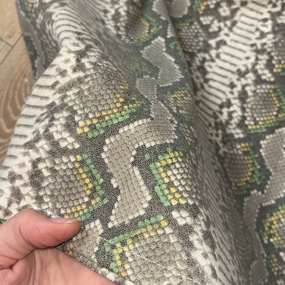 Asos faux snakeskin mini skirt - Picture 3 of 4